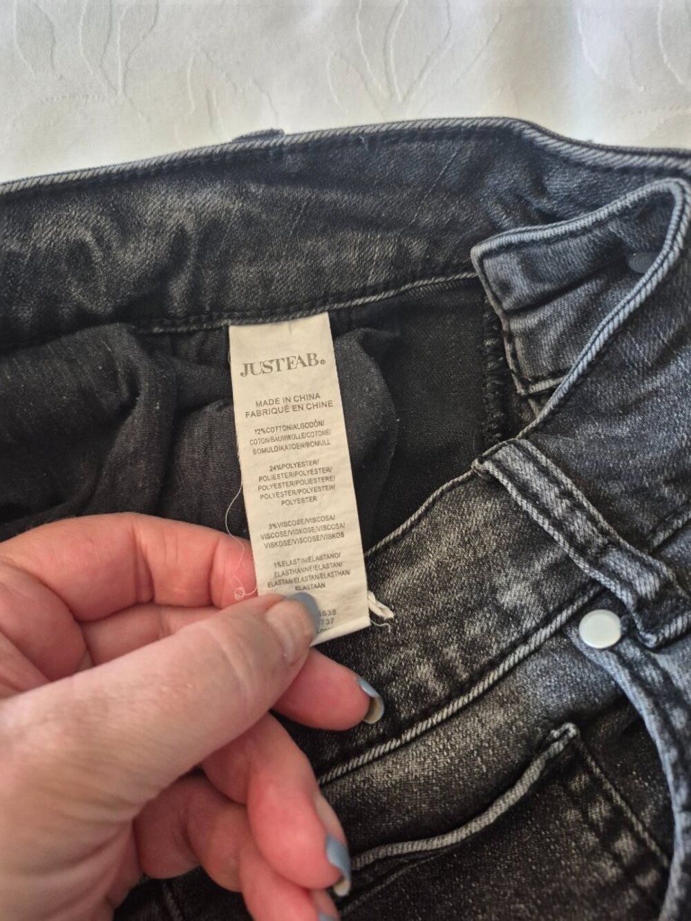 Cropped Jeans - Picture 7 of 9